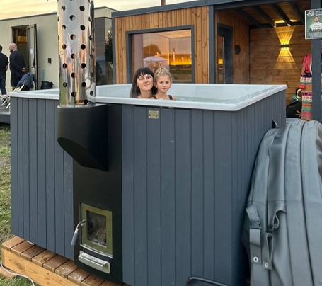 Купель Фурако Polar Spa ELITE QUATTRO 180 квадратная с интегрированной печью для 4 человек (термососна светлая) фото  фото - 15
