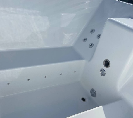 Купель Фурако Polar Spa ELITE QUATTRO 180 квадратная с интегрированной печью для 4 человек (термососна темная) фото  фото - 12