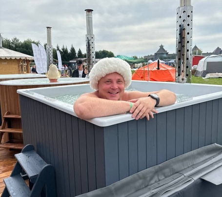 Купель Фурако Polar Spa ELITE QUATTRO 180 квадратная с интегрированной печью для 4 человек (термососна темная) фото  фото - 14